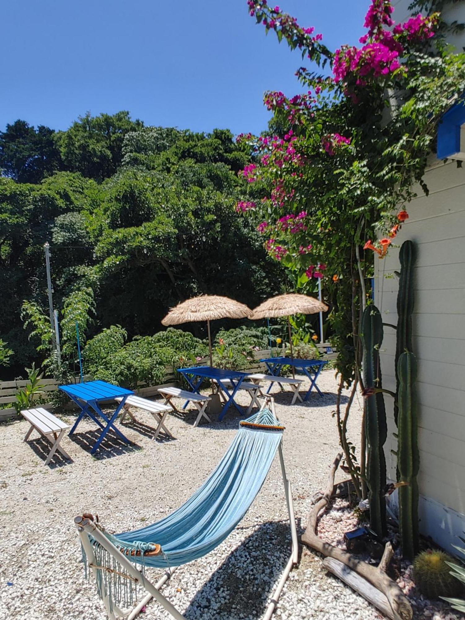 Guest House Churaumi Шимода Екстериор снимка